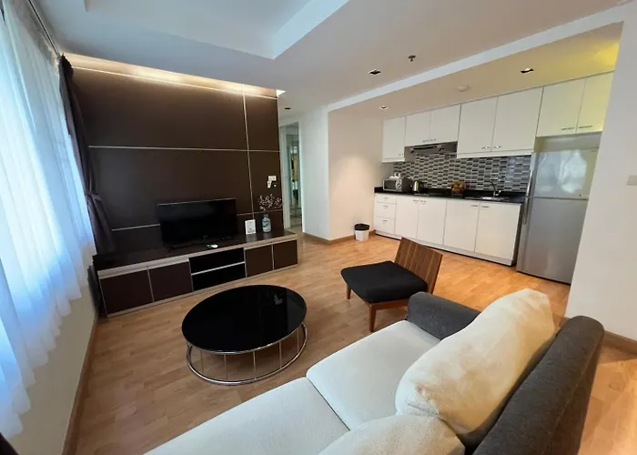 ห้องใหญ่ วิวดี กลางเมือง ใกล้บีทีเอส