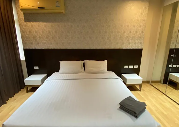 호텔 ห้องใหญ่ วิวดี กลางเมือง ใกล้บีทีเอส