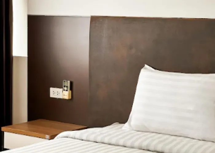 호텔 ห้องใหญ่ วิวดี กลางเมือง ใกล้บีทีเอส *