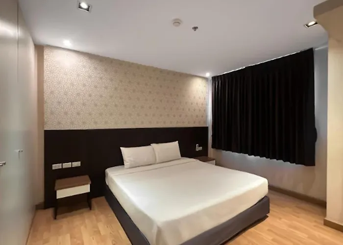 ห้องใหญ่ วิวดี กลางเมือง ใกล้บีทีเอส 호텔 *
